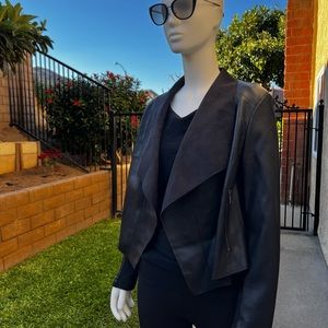 Black jacket/ Bar III